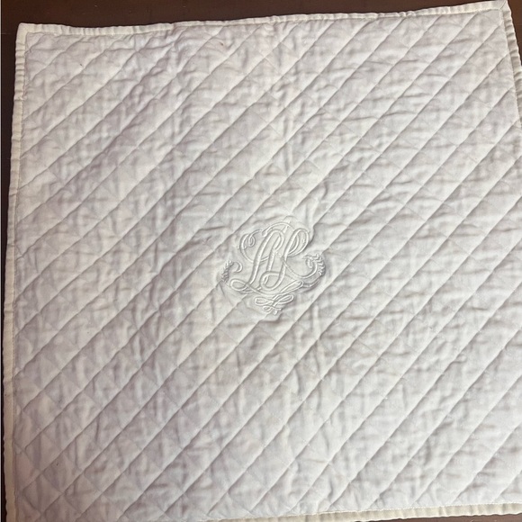 Lauren Ralph Lauren Home Collection Euro Pillow Shams, pre-owned cream 20x20 - Picture 3 of 5